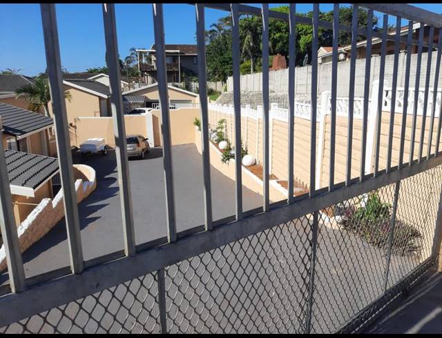 4 BEDROOM PROPERTY TO RENT IN BLUFF
